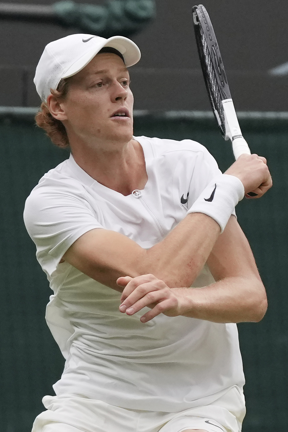 任何质疑他 任何质疑他